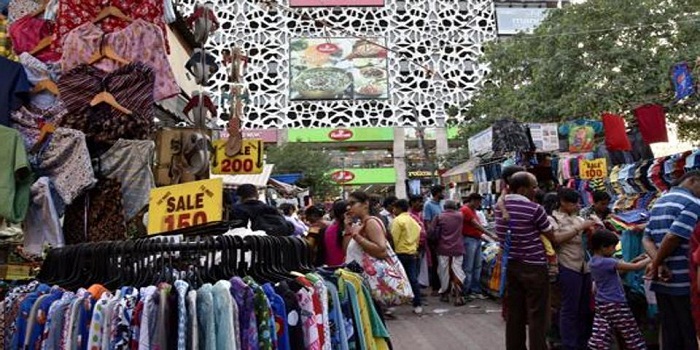 5. Sarojini Nagar