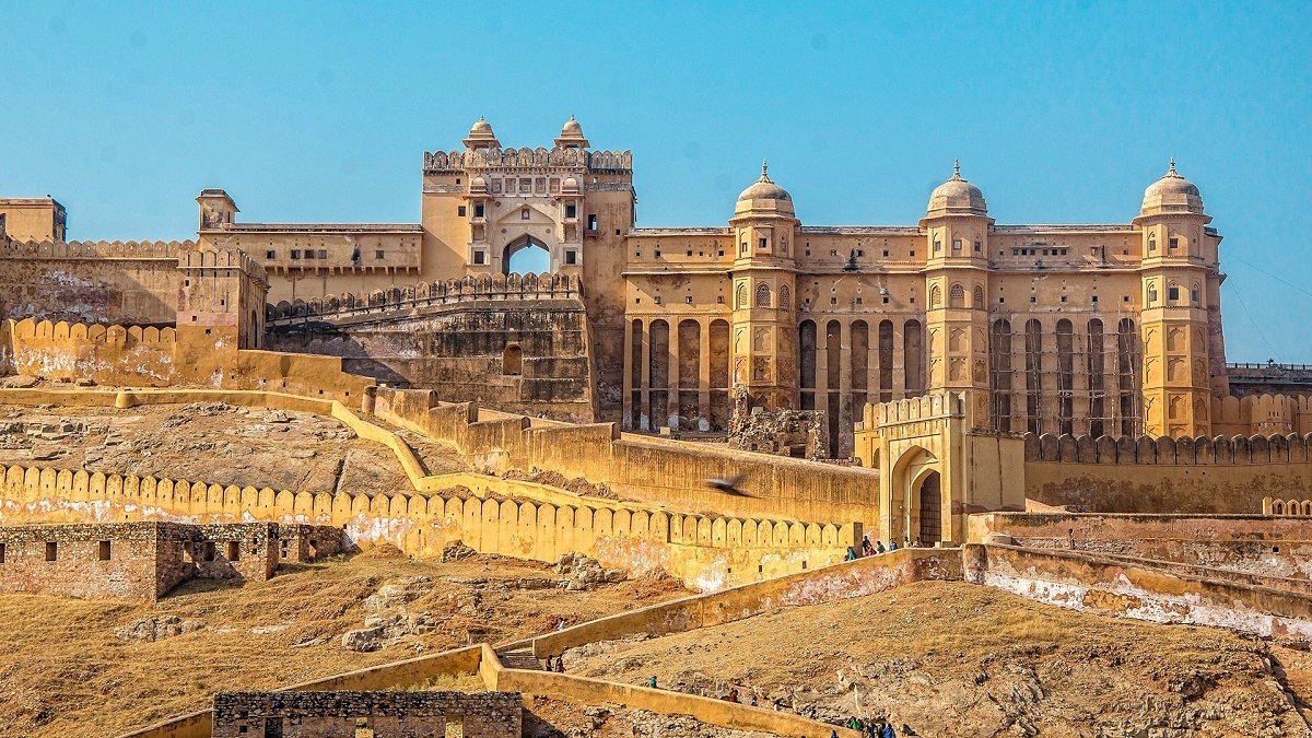tourist places near agra within 500 kms JAIPUR