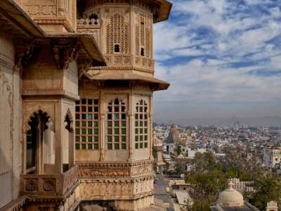 taxi for udaipur tour