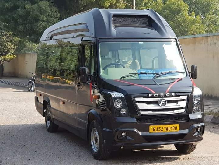 9 Seater Tempo Traveller